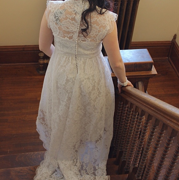 Antique Lace Dress with Pearl Buttons - Picture 3 of 8